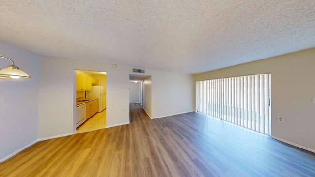 Foto del edificio - 2BD/1BA Condo Available Now!  **First Floo...