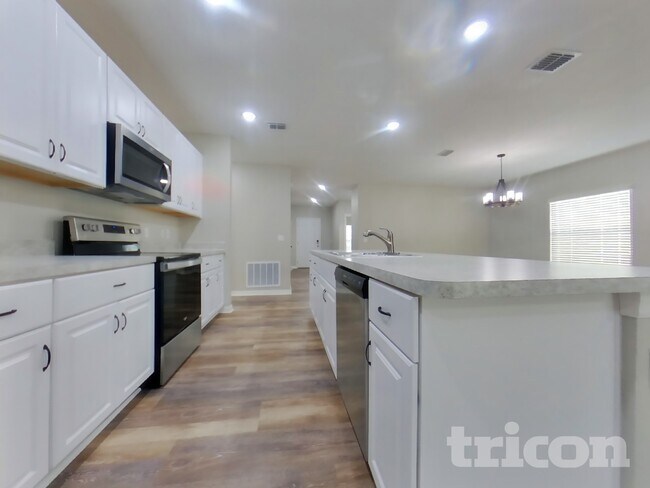 Building Photo - 95 Prairie Falcon Dr