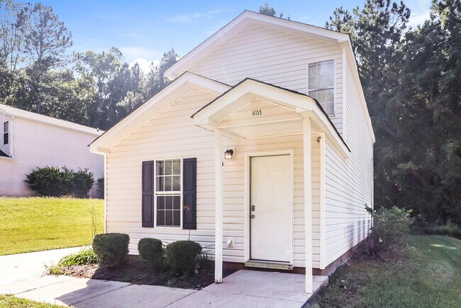 Foto del edificio - 6155 Forrest Ave