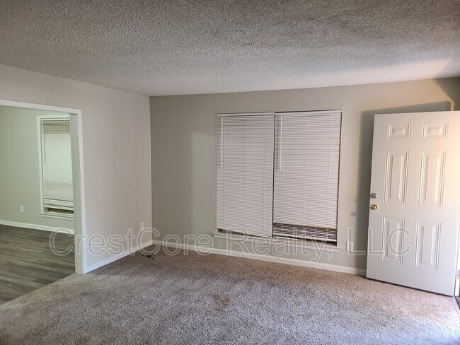 Building Photo - 5545 Apple Blossom Dr
