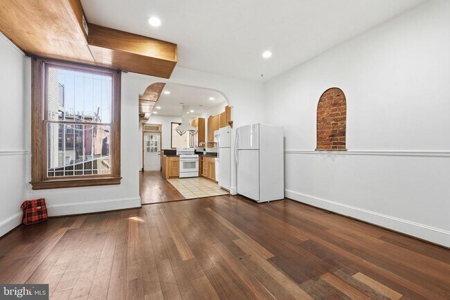 Foto del edificio - 1116 Monroe St NW