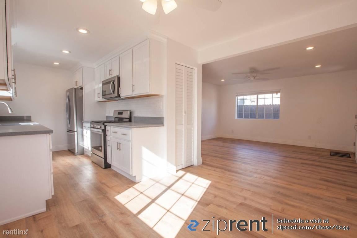 Primary Photo - 3 br, 1 bath House - 2945 South West View ...