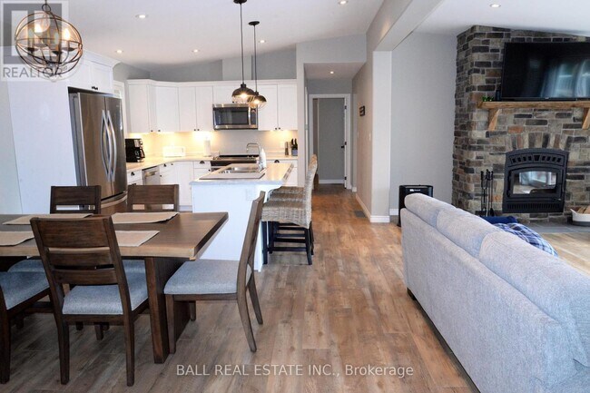 Building Photo - 405 Philrick Dr