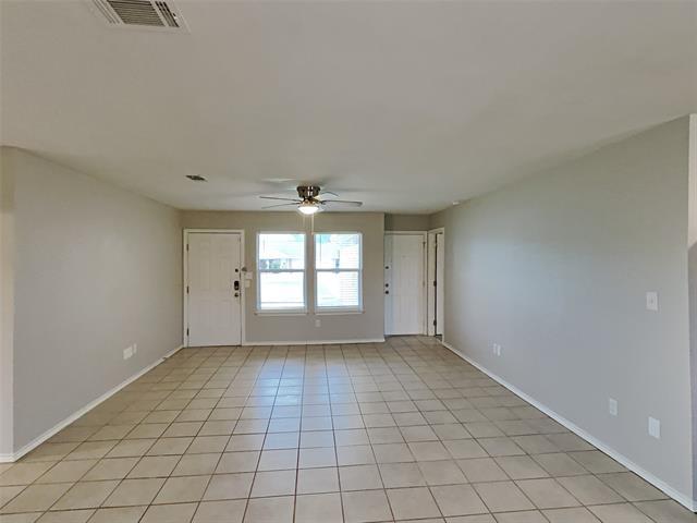 Building Photo - 204 Dean Ct