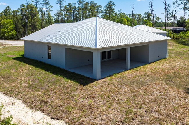 Building Photo - 2005 Rosa Ct