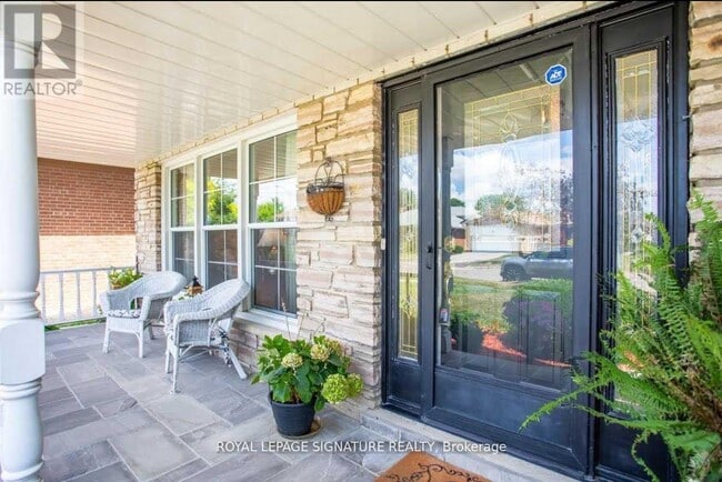 Building Photo - 1040 Runningbrook Dr