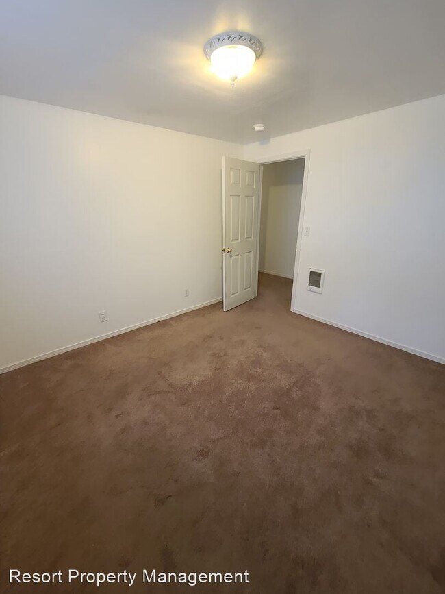 Foto del edificio - 3 br, 2 bath House - 1070 Breezyway