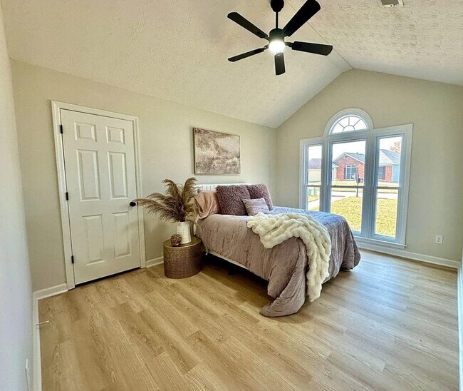 Foto del edificio - 7020 Stoneridge Cir