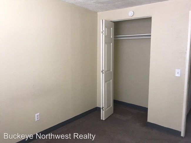 Foto del edificio - 4 br, 1.5 bath Apartment - 2246 Digby St