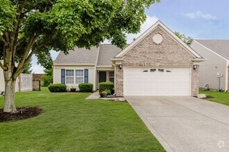 Building Photo - 9249 Crossing Dr