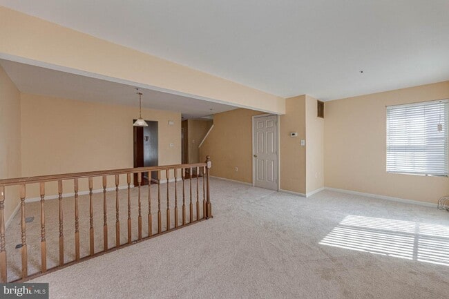 Building Photo - 6615 Ronald Rd