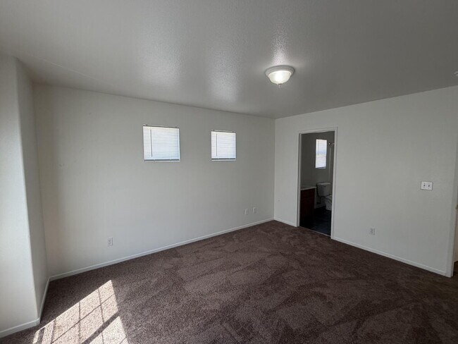 Building Photo - 4370 Mathias Way