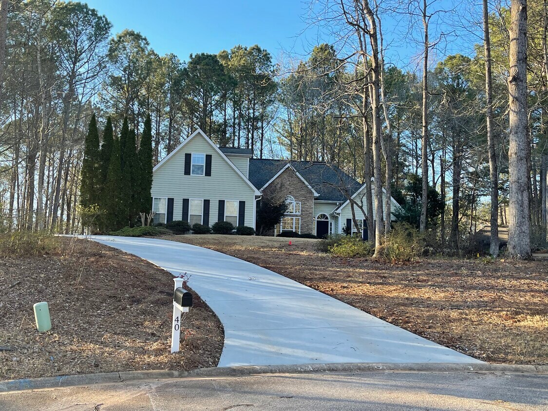 40 Meaghan Ct, Sharpsburg, GA 30277 House for Rent in Sharpsburg, GA