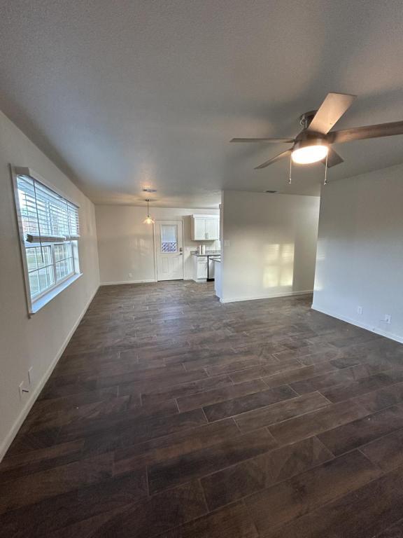 Foto del edificio - 3105 Vista Ln