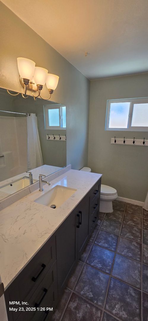 Foto del edificio - 2 Bedroom 2 bath home in Sierra Bonita sen...