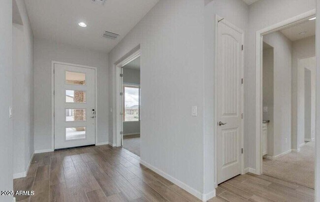 Foto del edificio - 4390 Noble Dr