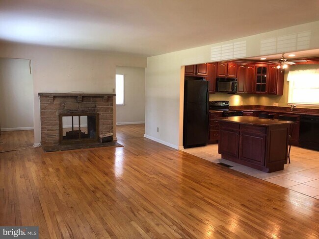Building Photo - 106 Boyd Dr