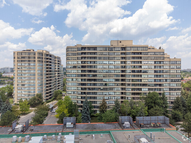 Building Photo - Gibraltar of Richmond Hill