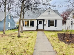 Building Photo - 6012 Logan Ave S