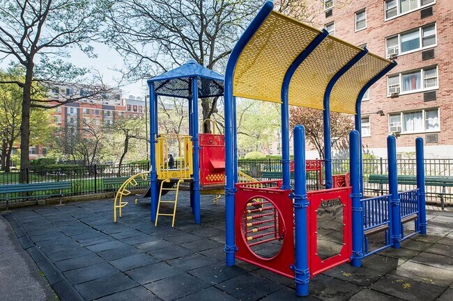 Foto del edificio - 45 W 139th St