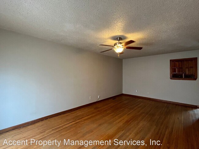 Foto del edificio - 3 br, 1 bath House - 3751 W. 44th St.