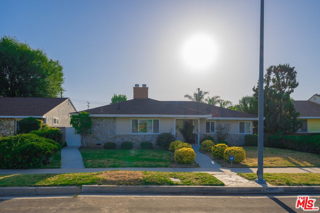 Building Photo - 9007 Monogram Ave