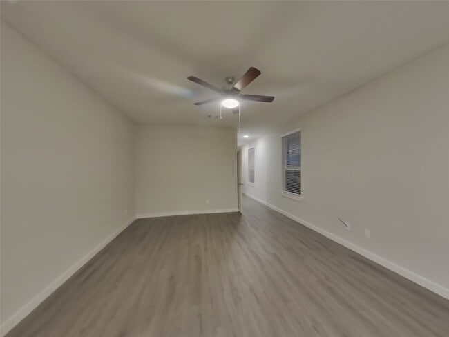 Foto del edificio - 2307 Foster Hl Rd