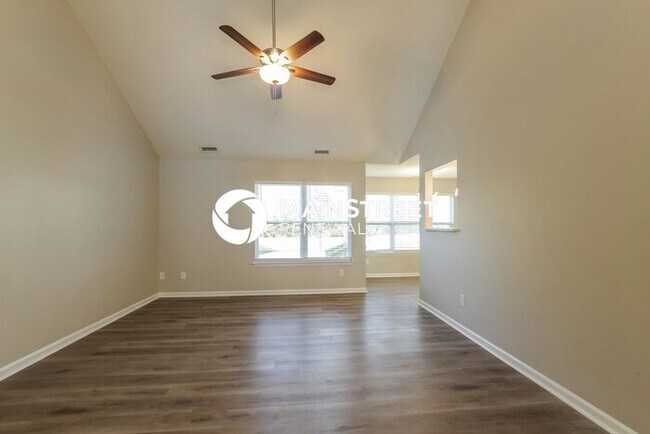 Foto del edificio - 3 Bedroom Pet-Friendly Home in MONROE, NC with Main Street Renewal