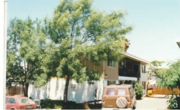 Building Photo - 5077 Clayton Rd