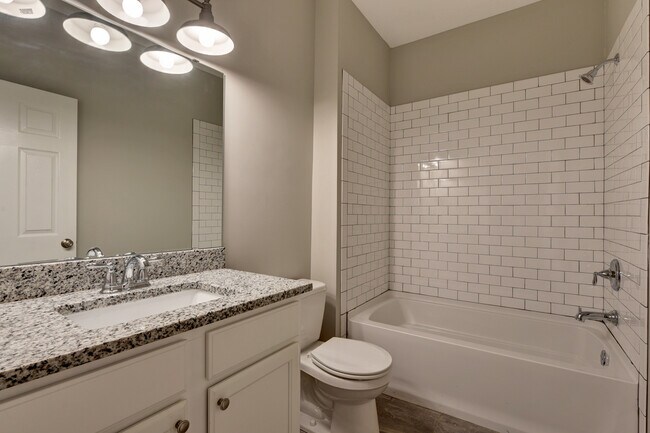 Building Photo - 1850 W 48th St