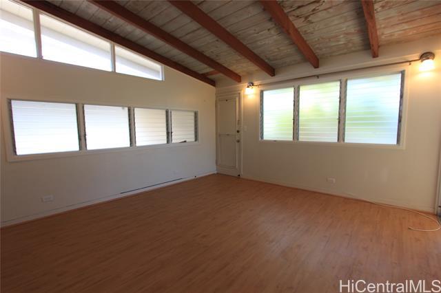 Building Photo - 1346 Ala Mahamoe St