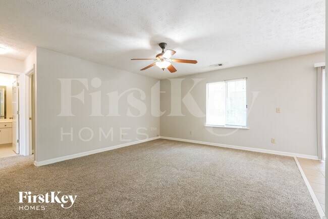 Building Photo - 1675 Pilgrim Way