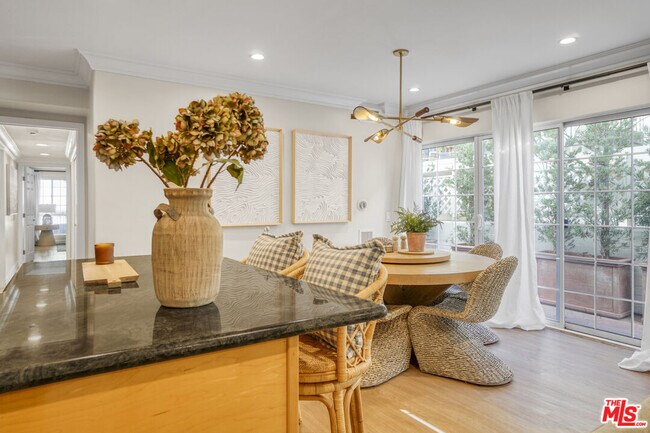 Foto del edificio - 837 Lincoln Blvd