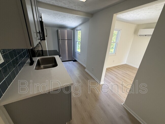 Foto del edificio - 103 Garden Heights Ave