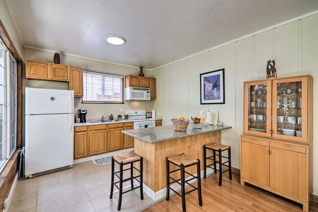 Building Photo - 9360 Mountain Blvd