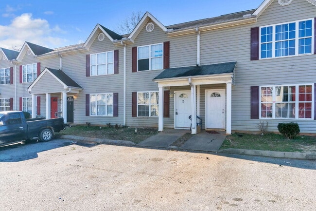 Building Photo - *Amazing Lease Offers* 2 Bedroom, 1.5 Bathroom Townhome – Granite Counters & Open Floor Plan $127...