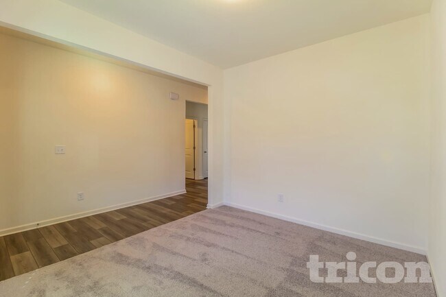 Foto del edificio - 297 Mccall Wy