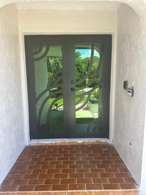 Building Photo - 14040 Paddock Dr