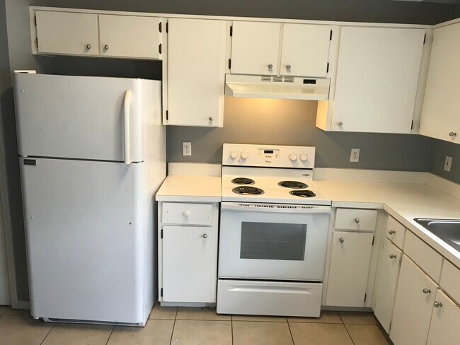 Foto del edificio - 513 Seasons Ct