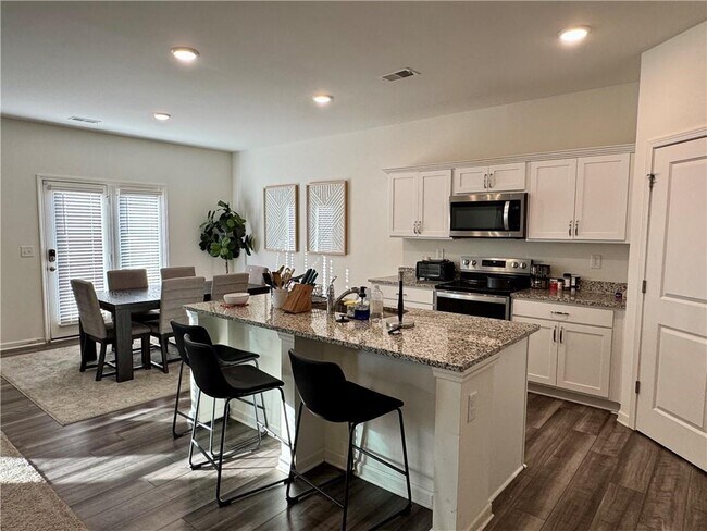 Foto del edificio - 154 Andria Wy NW