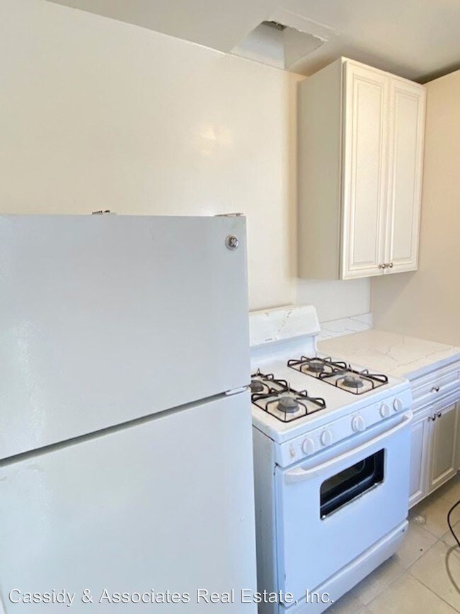 Building Photo - 2155 Balboa Ave