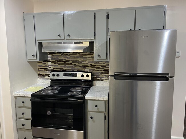 Foto del edificio - 2801 Jadan Pl