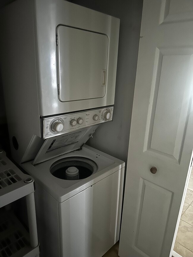 Photo - 366A Delancey Pl (Mount Laurel, NJ) Apartment