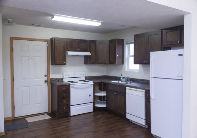 Building Photo - 2276 Holdrege St