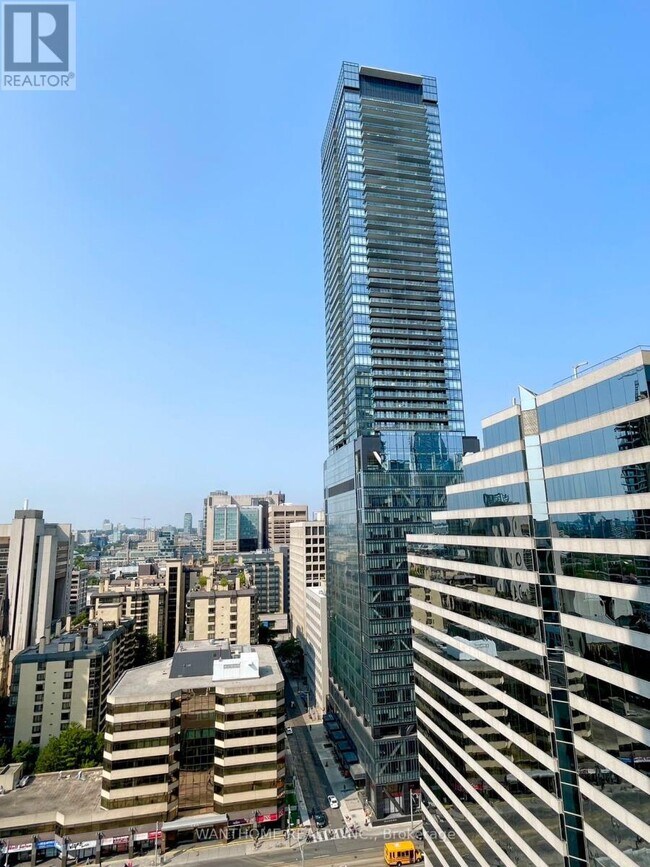 Building Photo - 238-2238 Simcoe St