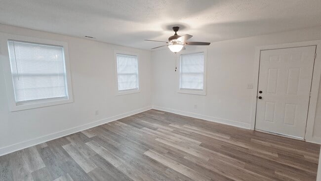 Building Photo - Monetta Apartments