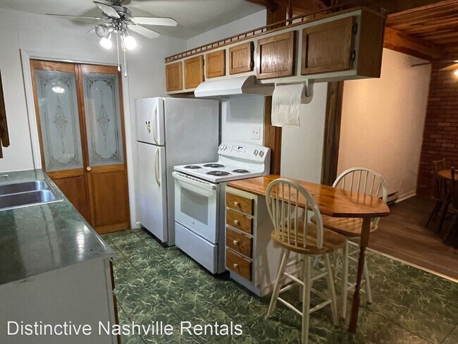 Building Photo - 2 br, 1.5 bath House - 1120a Dog Creek Rd