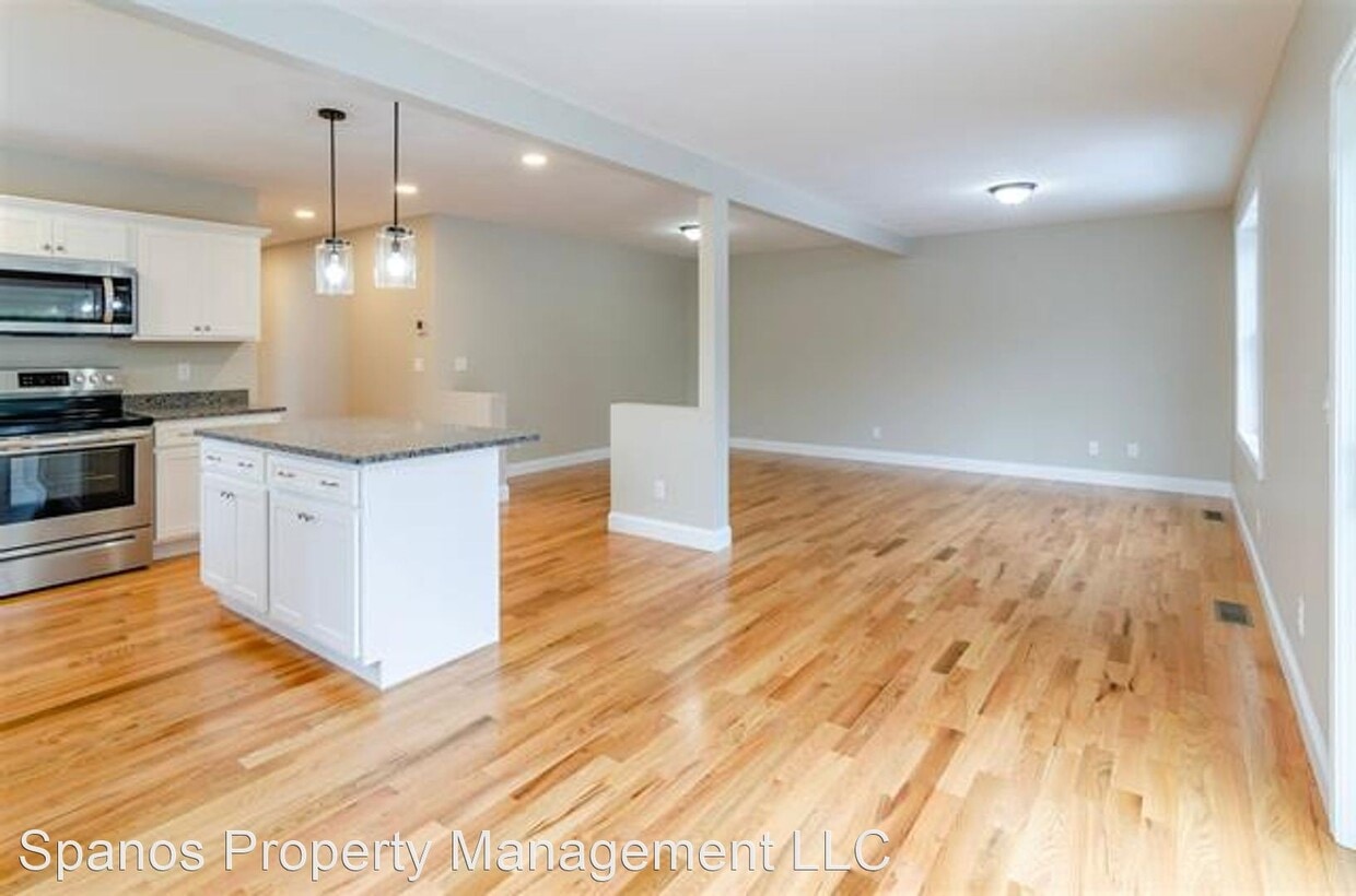Primary Photo - 3 br, 2.5 bath House - 5A Horizon Drive