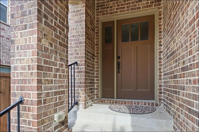 Building Photo - 555 Waterloo Dr