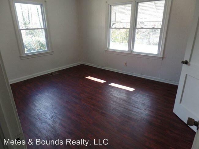 Building Photo - 3 br, 1 bath House - 989 Poplar Street